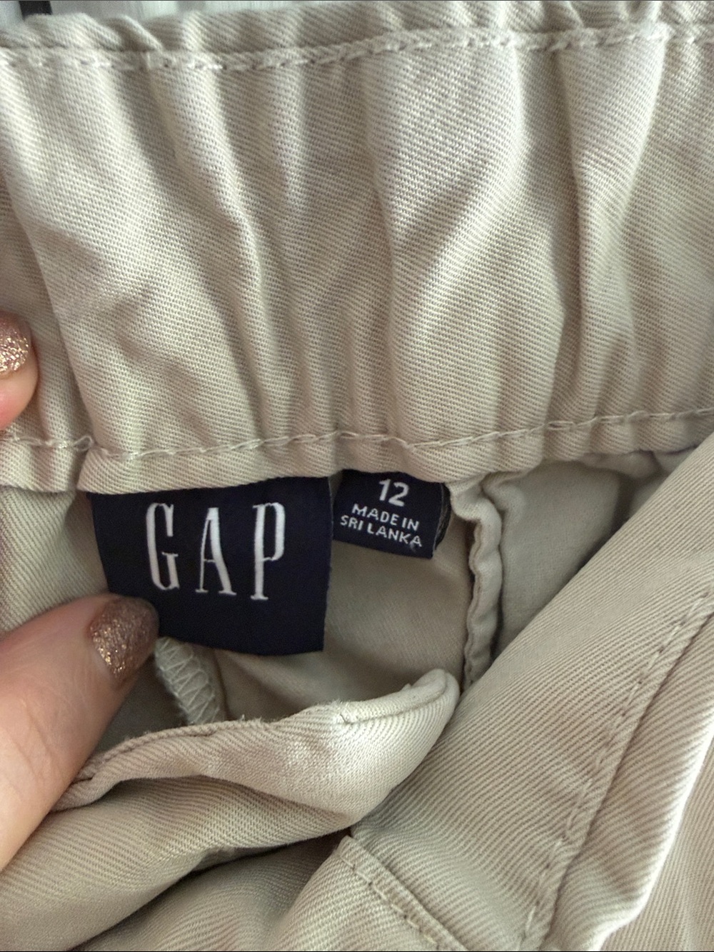 GAP Beige Pleated Front Women's Shorts - Picture 2 of 3